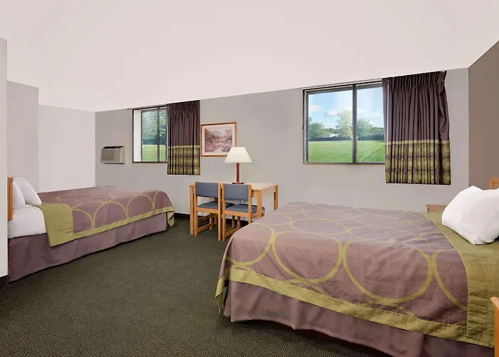 Super 8 By Wyndham Spearfish Hotel